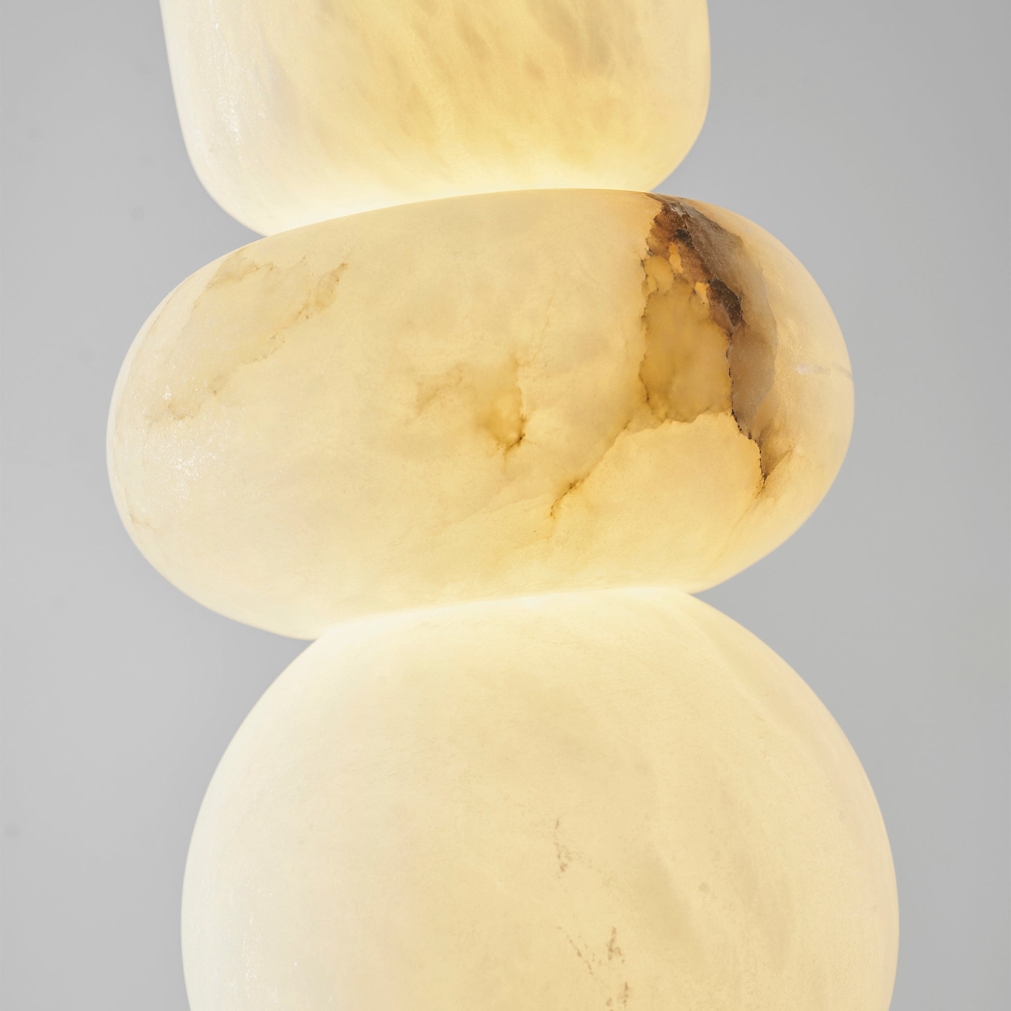 Savana Alabaster Totem Pendant Lamp