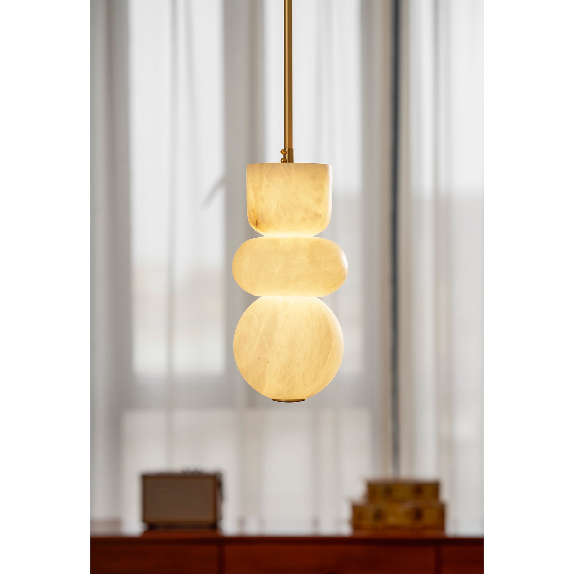 Savana Alabaster Totem Pendant Lamp