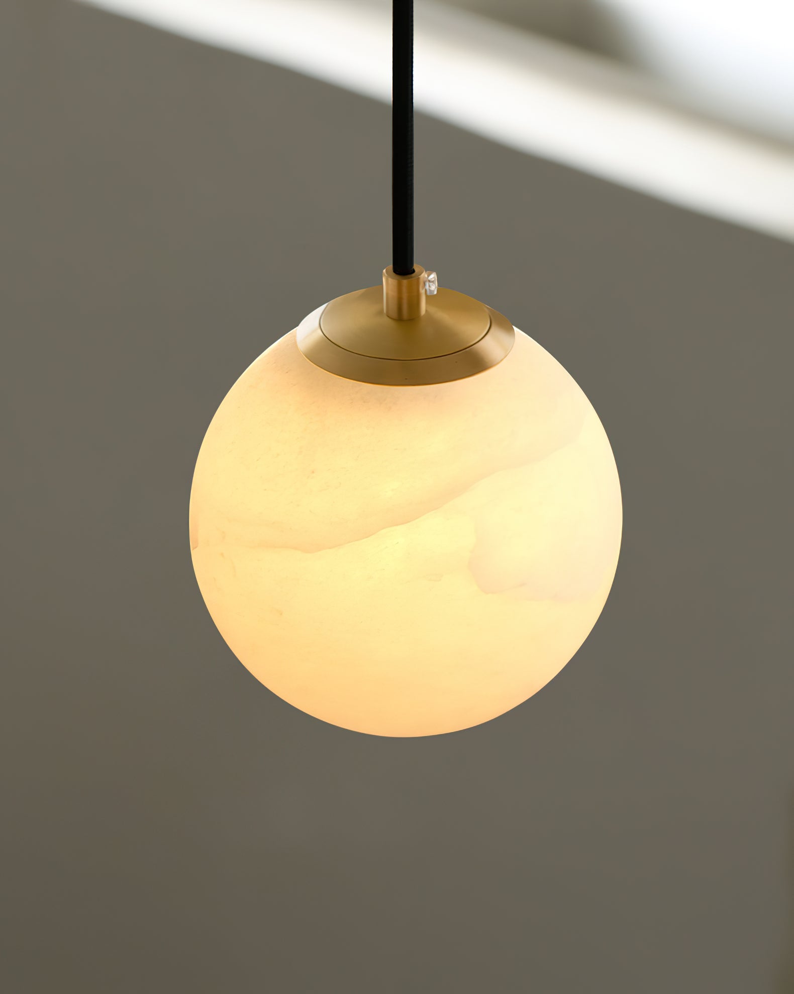 Savana Alabaster Pendant Light